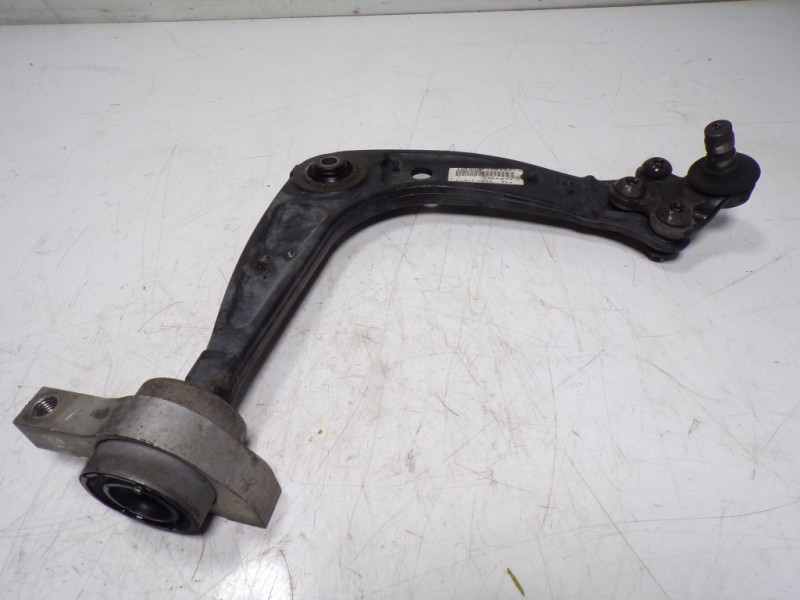 Recambio de brazo suspension inferior delantero derecho para peugeot 508 2.0 16v hdi fap referencia OEM IAM 3521V1  
