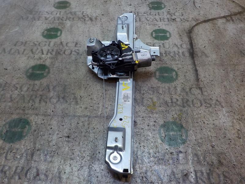 Recambio de elevalunas delantero izquierdo para peugeot 208 access referencia OEM IAM 9673154480  