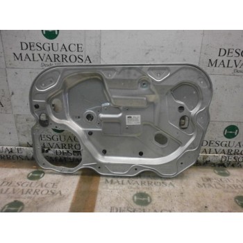 ELEVALUNAS DELANTERO DERECHO 