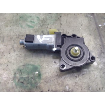MOTOR ELEVALUNAS DELANTERO IZQUIERDO 824501D000 F00S1A260 F00S1A260