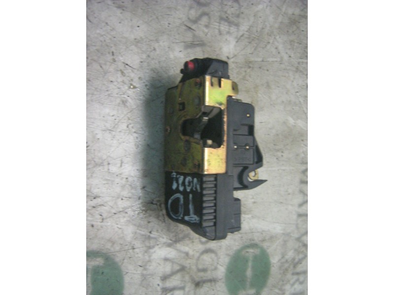 Recambio de cerradura puerta trasera derecha para peugeot 306 berlina 3/5 puertas (s1) style dt referencia OEM IAM   