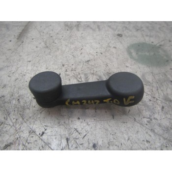 MANETA ELEVALUNAS TRASERA DERECHA 8296083E00S1S 