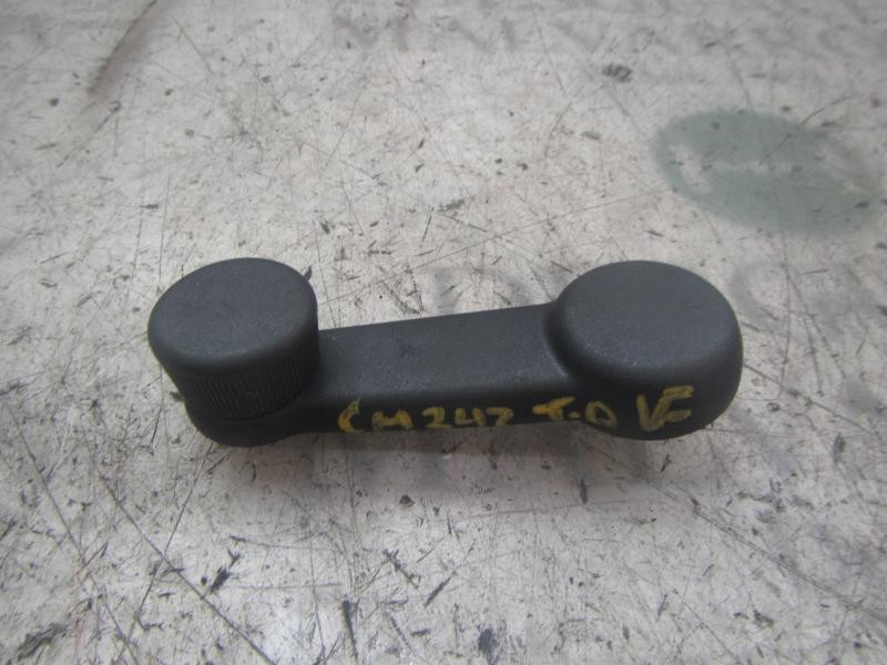 Recambio de maneta elevalunas trasera derecha para suzuki swift berlina (mz) gl (5-ptas.) referencia OEM IAM 8296083E00S1S  