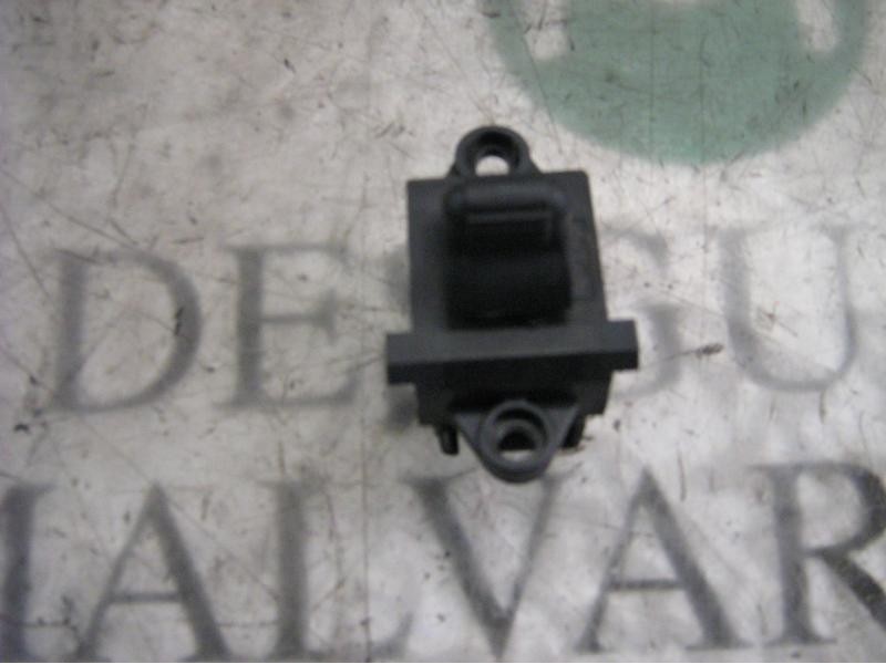 Recambio de mando elevalunas trasero izquierdo para chrysler neon (pl) 2.0 se referencia OEM IAM   
