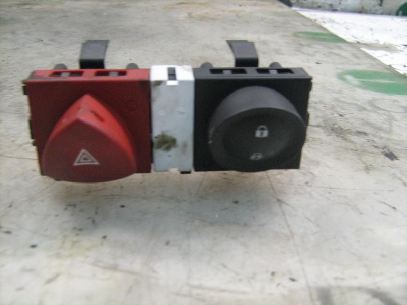 Recambio de warning para renault megane ii berlina 5p confort dynamique referencia OEM IAM   