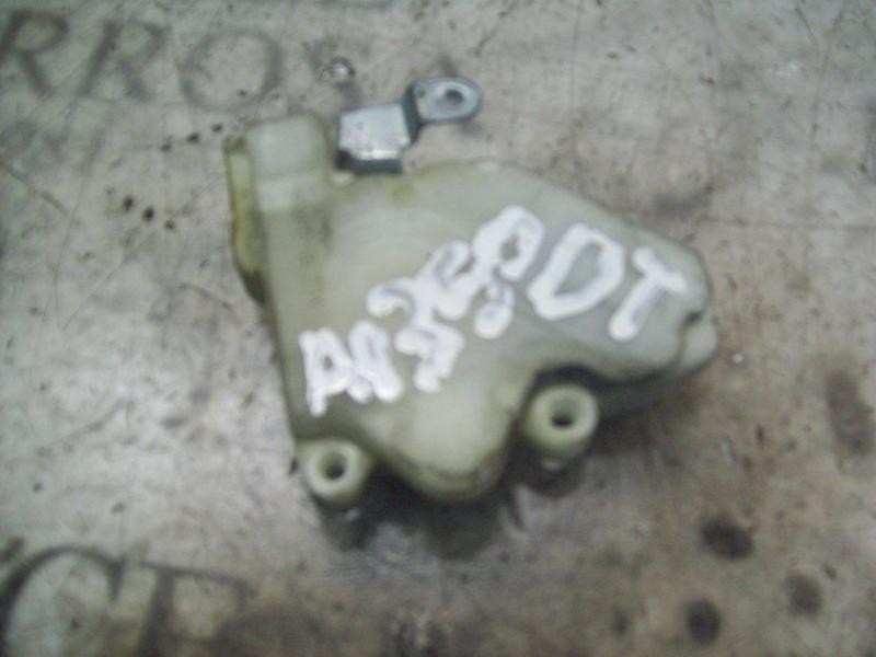 Recambio de motor c/c trasero derecho para nissan almera (n16/e) ambience referencia OEM IAM   