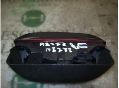 Recambio de piloto trasero central para toyota avensis monovolumen (t22) 2.0 sol referencia OEM IAM  8157005070C0  2