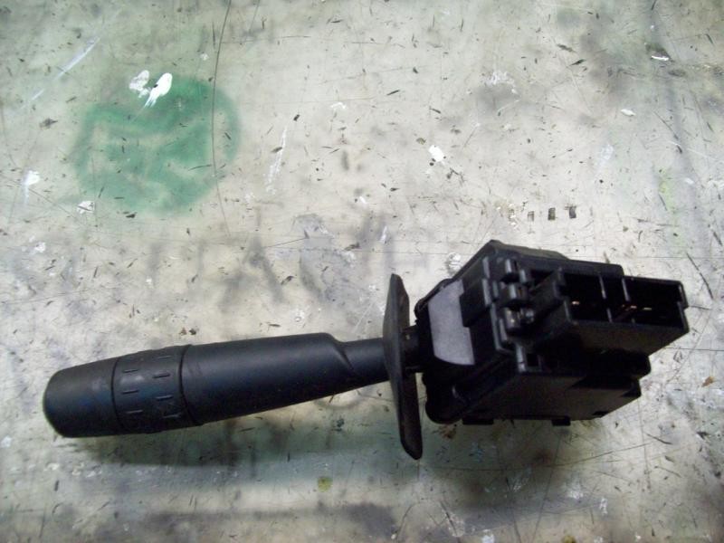 Recambio de mando limpia para citroen xsara coupe 1.9 turbodiesel referencia OEM IAM   