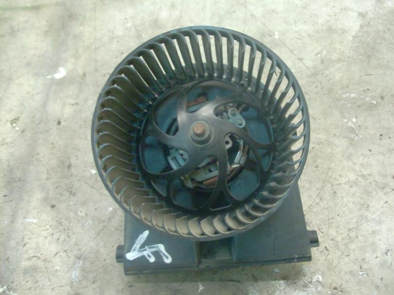 Recambio de motor calefaccion para volkswagen golf iv berlina (1j1) básico referencia OEM IAM   