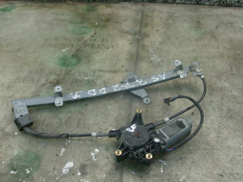 Recambio de elevalunas delantero derecho para nissan primera berl./familiar (p10/w10) 2.0 diesel referencia OEM IAM   