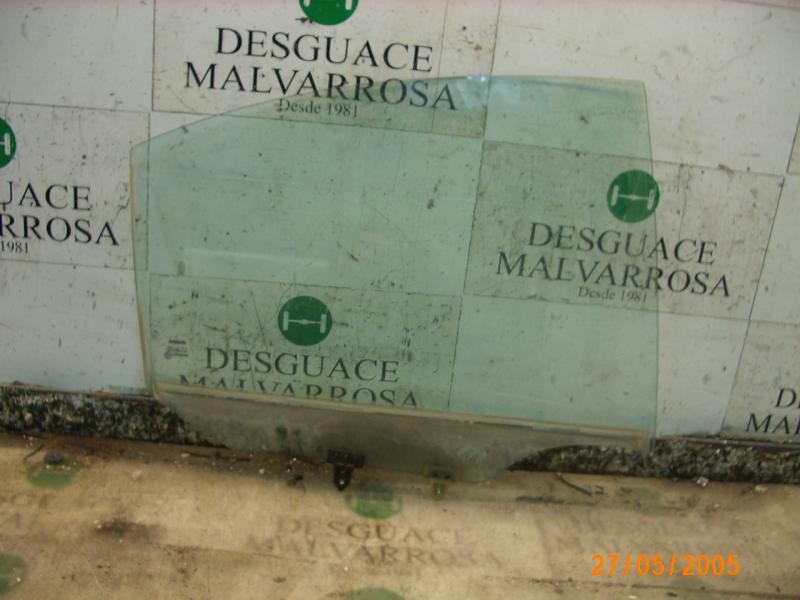 Recambio de cristal puerta trasero derecho para nissan primera berlina (p12) acenta referencia OEM IAM   