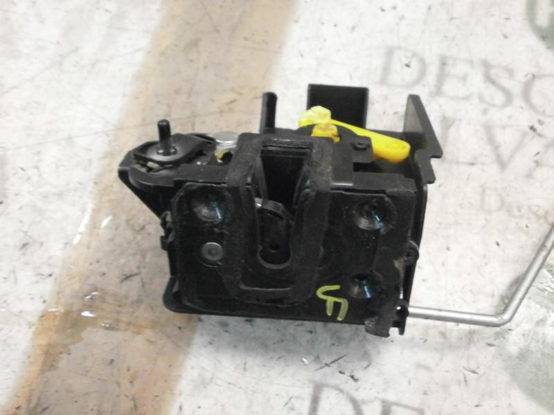 Recambio de cerradura puerta trasera derecha para hyundai accent (mc) gl crdi referencia OEM IAM  814201E000 