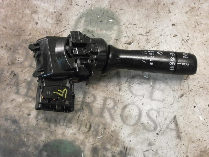 Recambio de mando limpia para toyota yaris (ncp1/nlp1/scp1) 1.3 cat referencia OEM IAM   