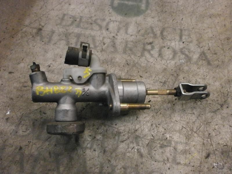 Recambio de bomba embrague para nissan almera tino (v10m) visia referencia OEM IAM   