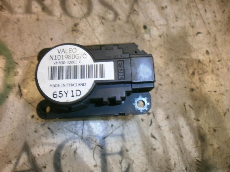 Recambio de motor apertura trampillas climatizador para renault scenic ii grand dynamique referencia OEM IAM   