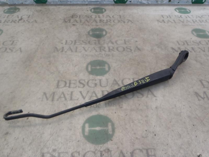 Recambio de brazo limpia delantero izquierdo para nissan micra (k12e) acenta referencia OEM IAM   