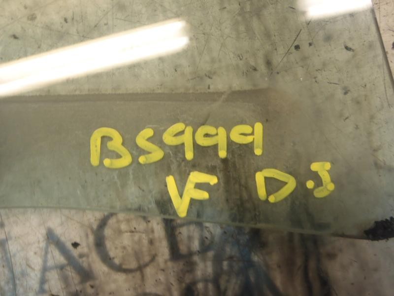 Recambio de cristal puerta delantero izquierdo para dacia logan ambiance referencia OEM IAM  6001546702 