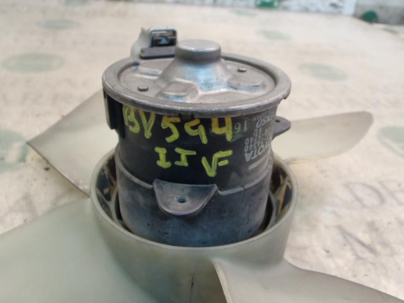 Recambio de electroventilador para lexus is200 (gxe10) 2.0 referencia OEM IAM 1636374340 8845333010 