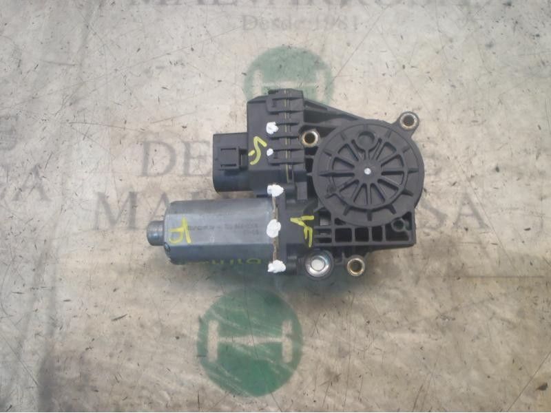 Recambio de motor elevalunas delantero derecho para audi a6 berlina (4b2) 2.5 tdi quattro referencia OEM IAM   