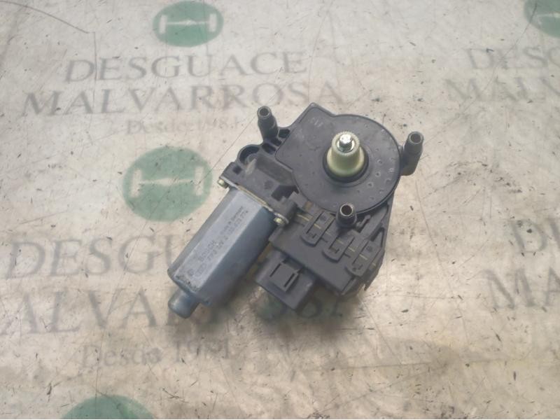 Recambio de motor elevalunas delantero derecho para audi a6 berlina (4b2) 2.5 tdi quattro referencia OEM IAM   