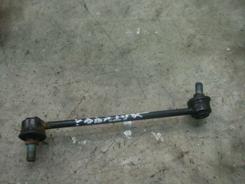 Recambio de tirante delantero izquierdo para kia carens (un) emotion referencia OEM IAM 548302G000  