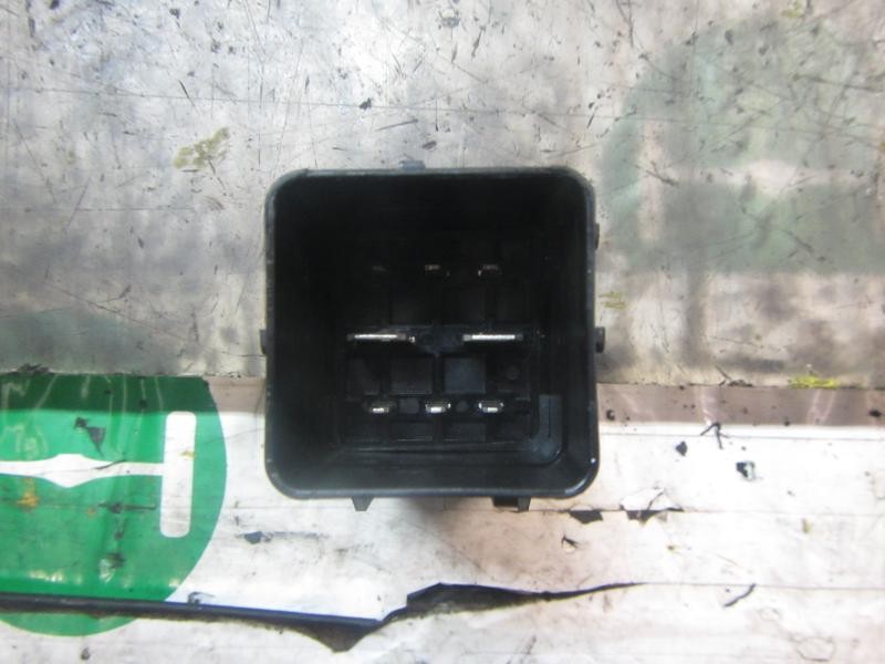 Recambio de caja precalentamiento para ford transit connect 1.6 tdci cat referencia OEM IAM 9666671780 1865194 