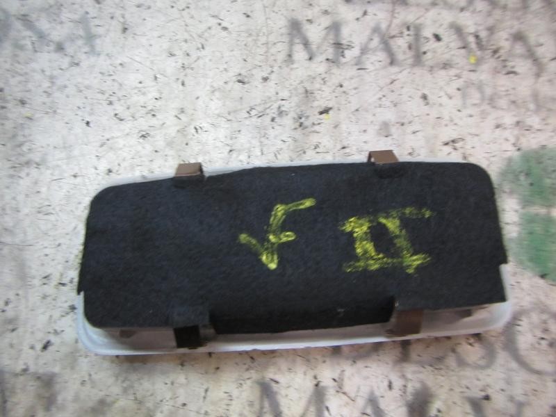 Recambio de piloto interior para toyota verso 2.0 d-4d cat referencia OEM IAM  8136005010B0 