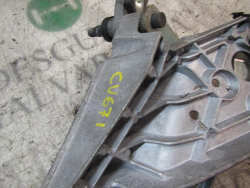 Recambio de articulacion limpia delantero para ford fiesta (cb1) 1.25 16v cat referencia OEM IAM  1753741 