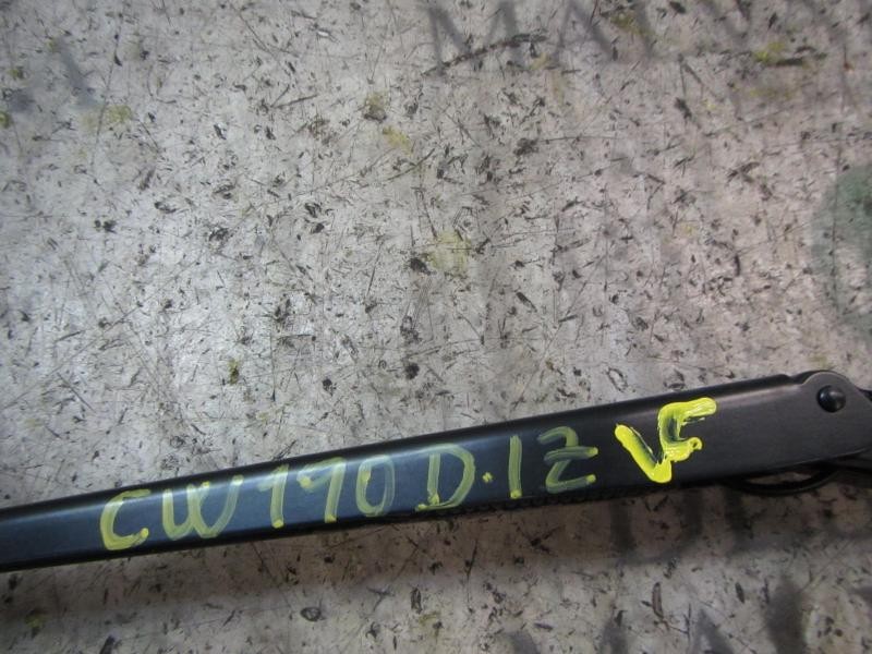 Recambio de brazo limpia delantero izquierdo para skoda 3.21 ambition referencia OEM IAM  1S1955409B03C 