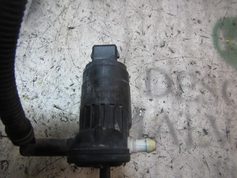 Recambio de bomba limpia para opel corsa d ´´111 years´´ referencia OEM IAM   