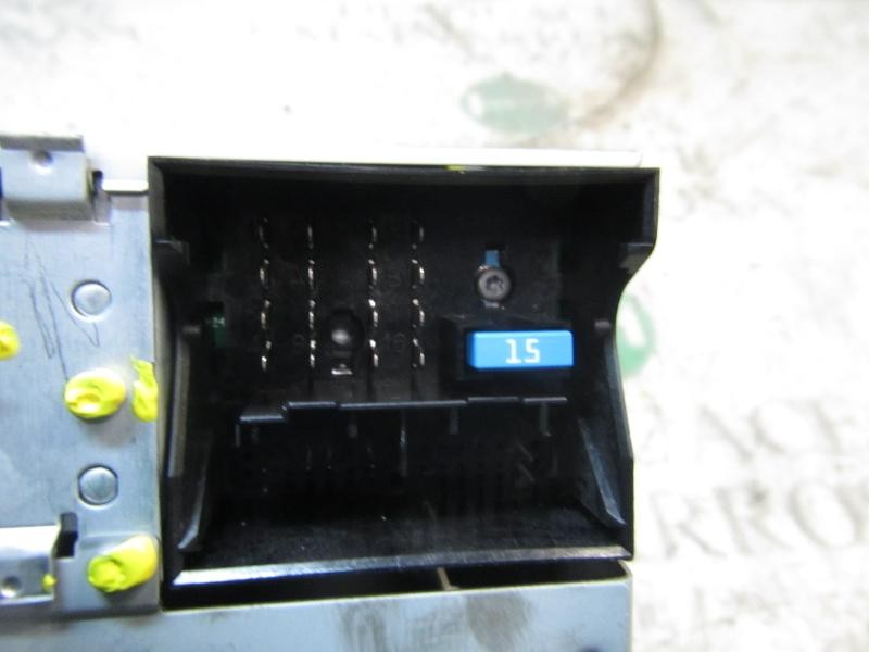 Recambio de sistema audio / radio cd para opel zafira b 1.9 cdti referencia OEM IAM   