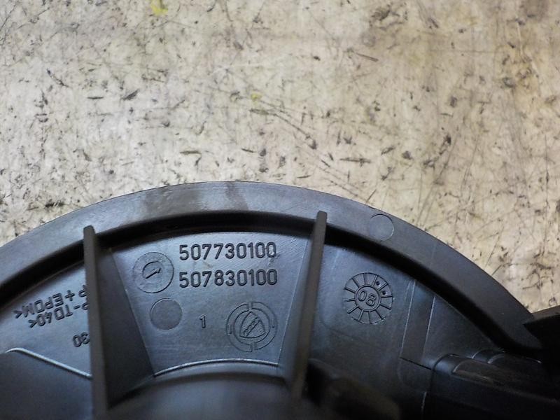 Recambio de motor calefaccion para peugeot bipper 1.4 hdi referencia OEM IAM   