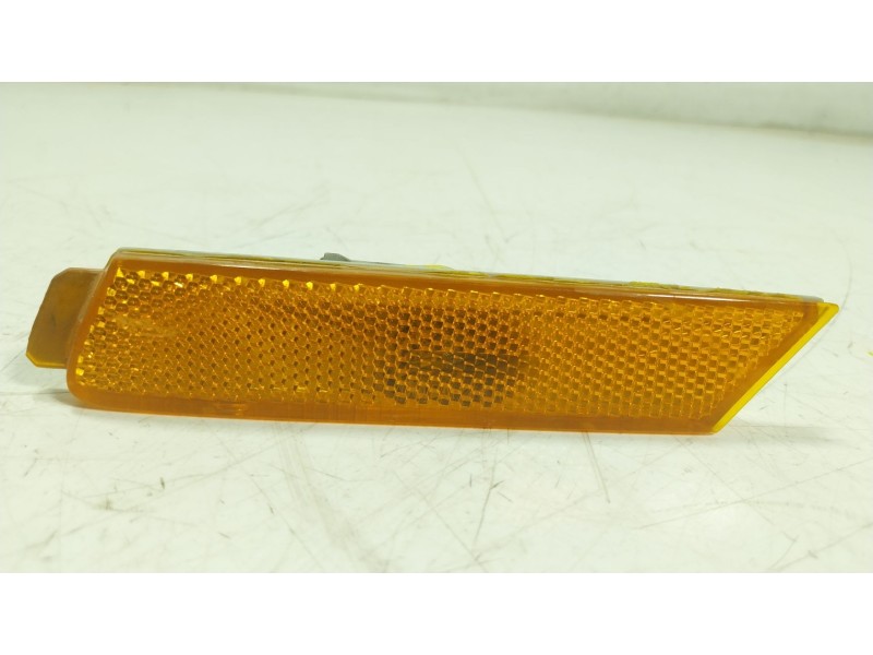 Recambio de piloto lateral izquierdo para chevrolet camaro 6.2 referencia OEM IAM 92246245 92195241 