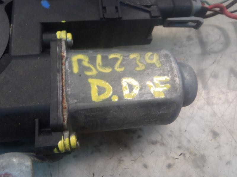 Recambio de elevalunas delantero derecho para opel meriva cosmo referencia OEM IAM   