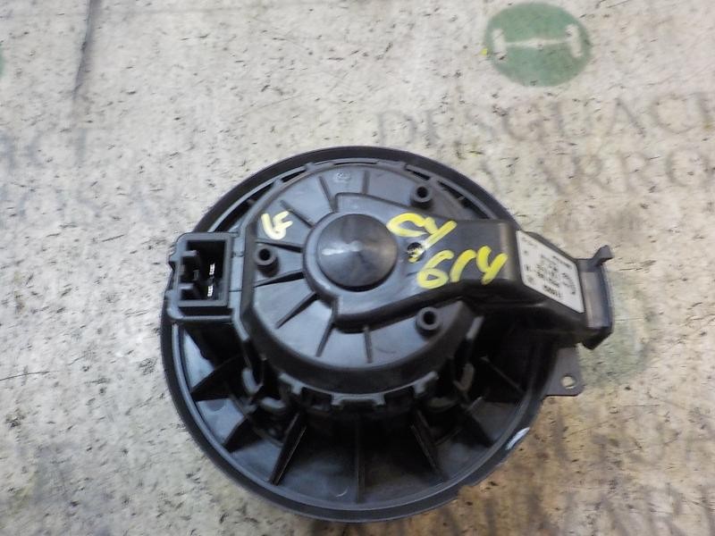 Recambio de motor calefaccion para ford fiesta (ccn) titanium referencia OEM IAM 0130115551 1790329 0130115551