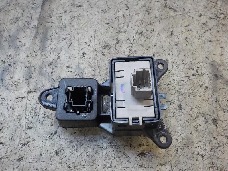 Recambio de modulo electronico para renault clio iv technofeel referencia OEM IAM   