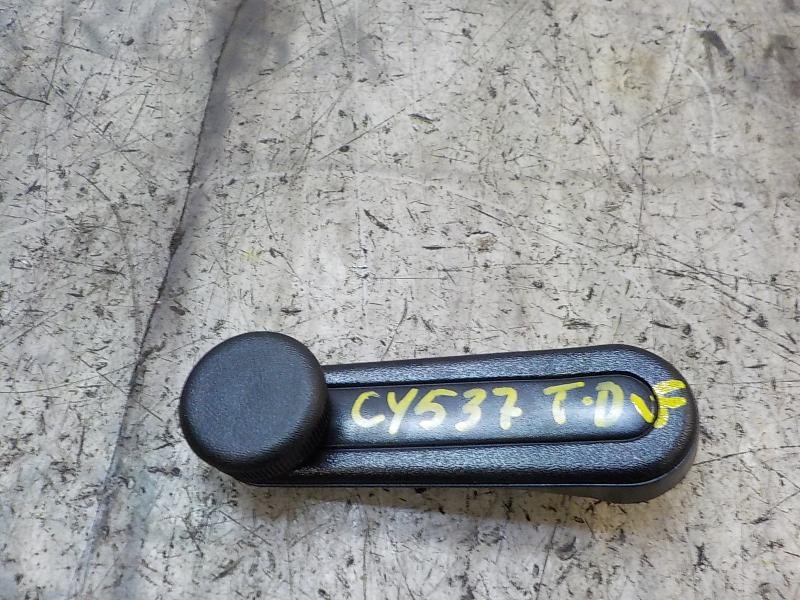 Recambio de maneta elevalunas trasera derecha para toyota yaris 1.4 turbodiesel cat referencia OEM IAM  6926002020C0 