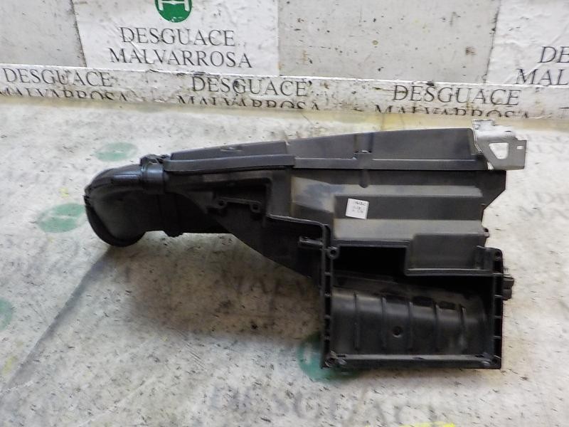 Recambio de filtro aire para mercedes clase c (w204) berlina 1.6 cat referencia OEM IAM  A2710900901 