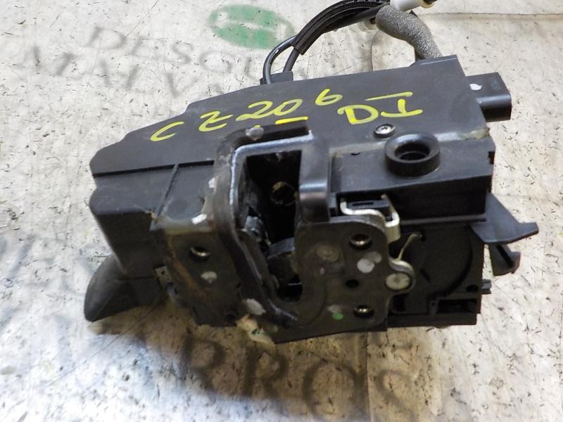 Recambio de cerradura puerta delantera izquierda para peugeot 308 1.6 hdi referencia OEM IAM  9807954380 