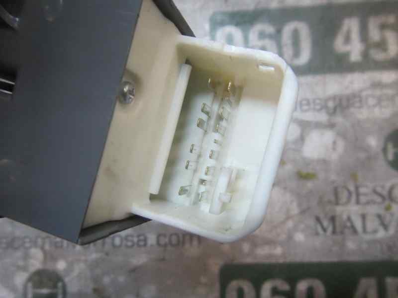 Recambio de mando elevalunas delantero izquierdo para toyota rav 4 referencia OEM IAM  8482042210 