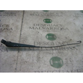 BRAZO LIMPIA DELANTERO DERECHO 