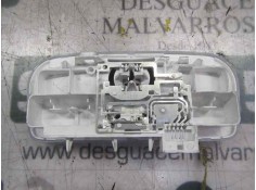 Recambio de piloto interior para renault megane iii coupe color edition referencia OEM IAM  264300007R  2