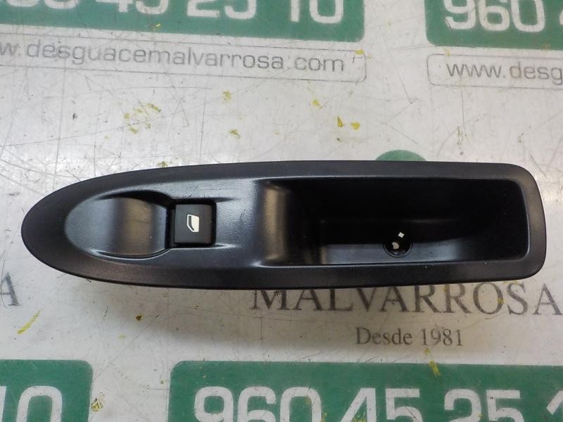 Recambio de mando elevalunas trasero derecho para citroen c4 lim. feel edition referencia OEM IAM  6490JZ 