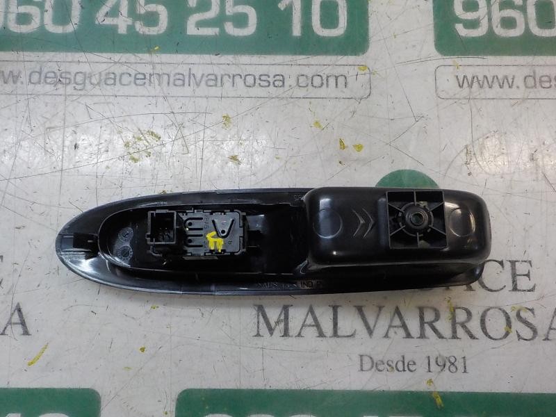 Recambio de mando elevalunas trasero derecho para citroen c4 lim. feel edition referencia OEM IAM  6490JZ 