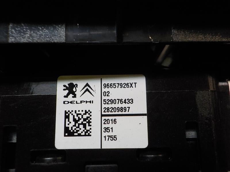 Recambio de mando elevalunas trasero derecho para citroen c4 lim. feel edition referencia OEM IAM  6490JZ 