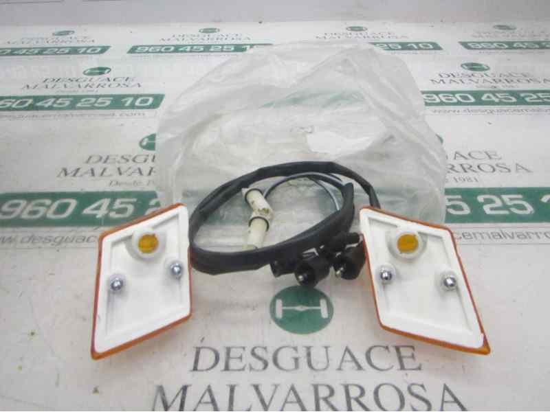 Recambio de piloto lateral derecho para iveco daily caja cerrada 2.4 diesel referencia OEM IAM   