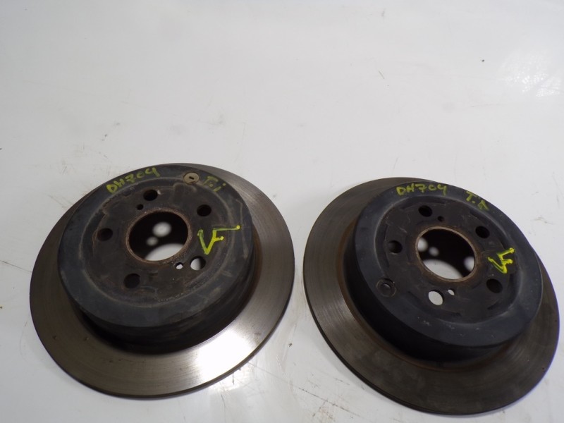 Recambio de disco freno trasero para toyota prius (nhw20) 1.5 cat referencia OEM IAM 4243147030  