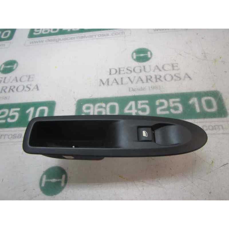 Recambio de mando elevalunas trasero izquierdo para citroen c4 lim. seduction referencia OEM IAM 96657926XT 6490JZ 529076433