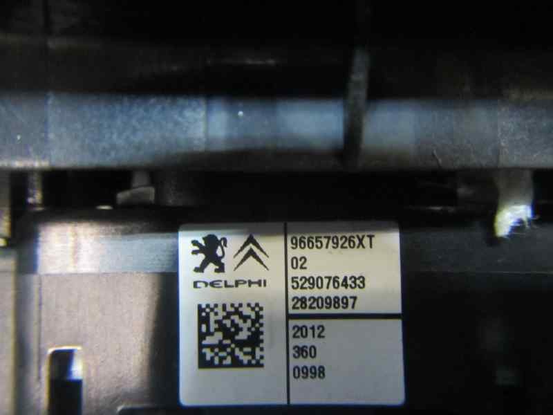 Recambio de mando elevalunas trasero izquierdo para citroen c4 lim. seduction referencia OEM IAM 96657926XT 6490JZ 529076433