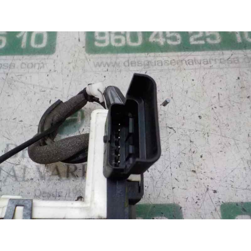 Recambio de cerradura puerta delantera derecha para peugeot partner kasten 1.6 16v hdi cat referencia OEM IAM   